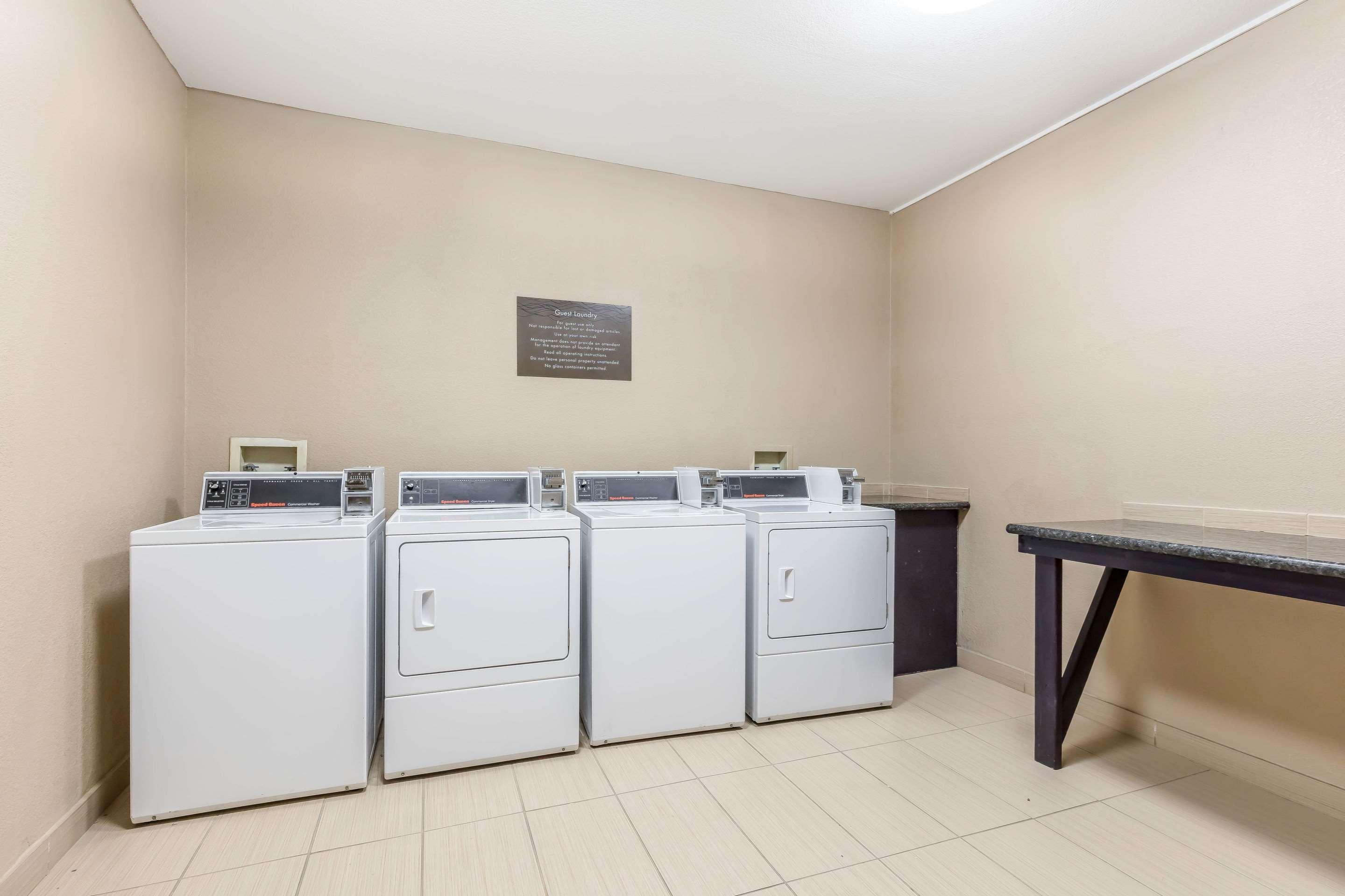 Comfort Inn & Suites Crystal Inn Sportsplex Gulfport Luaran gambar